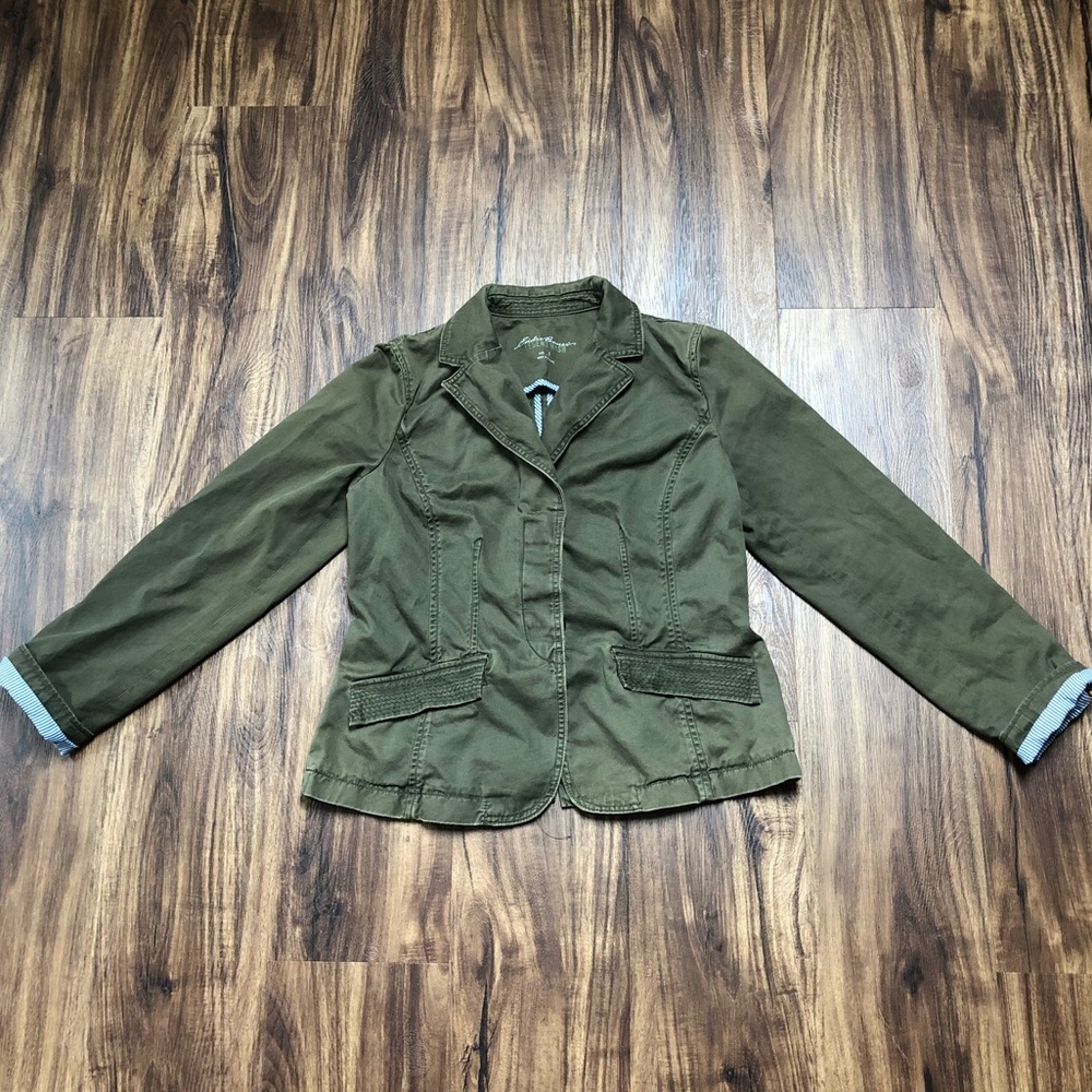 ✨ Eddie Bauer Legend Wash Olive Blazer